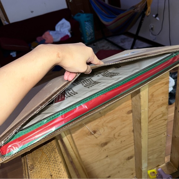 Large Christmas Tree Ornament Storage Box | Stores Up to 36 Xmas Ornaments | Red - Picture 3 of 8